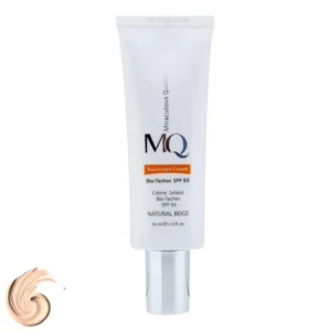 کرم ضدآفتاب رنگی ام کیو SPF50 مدل NATURAL BEIGE BIO TACHES مناسب انواع پوست، حجم 55 میلی‌لیتر