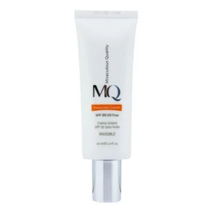 کرم ضدآفتاب بی‌رنگ ام کیو SPF50 مدل INVISIBLE، مناسب پوست‌های چرب، حجم 55 میلی‌لیتر